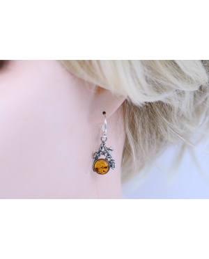 Kolczyki srebrne z bursztynem