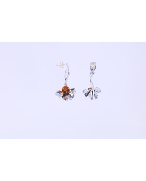 Kolczyki srebrne z bursztynem